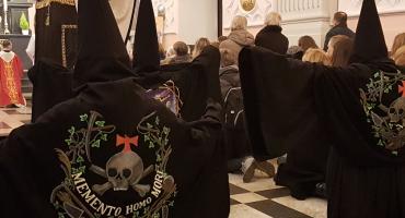 Arcybractwo Męki Pańskiej piękno prastarej tradycji